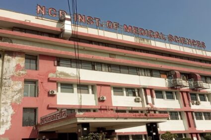 एनसीआर मेडिकल काॅलेज में ईडी की छापेमारी, मचा हड़कंप